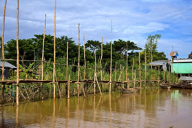 Cambodia Vietnam border crossing