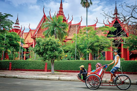 Cambodia lesbian cruise - Phnom Penh