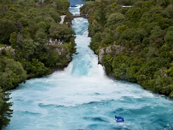 New Zealand gay tour - Huka Falls