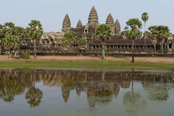 Angkor Wat lesbian tour