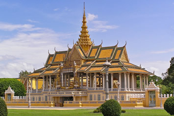 Phnom Penh gay tour - Royal Palace