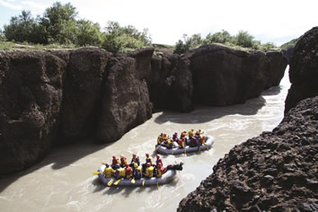 Iceland gay tour - Hvíta River Rafting