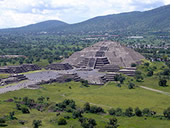Mexico gay tour - Teotihuacan Pyramids